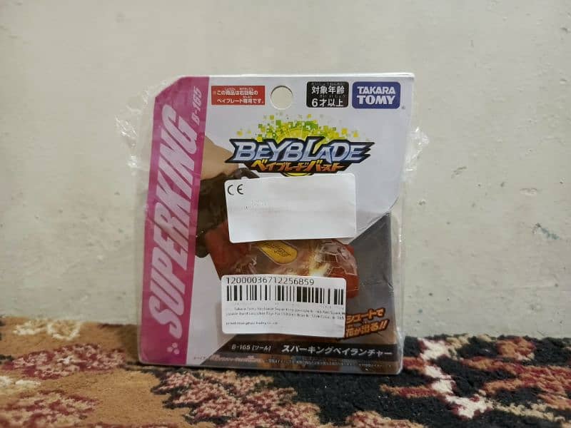 ORIGINAL TAKARA TOMY BEYBLADES AND LONCHERS 11