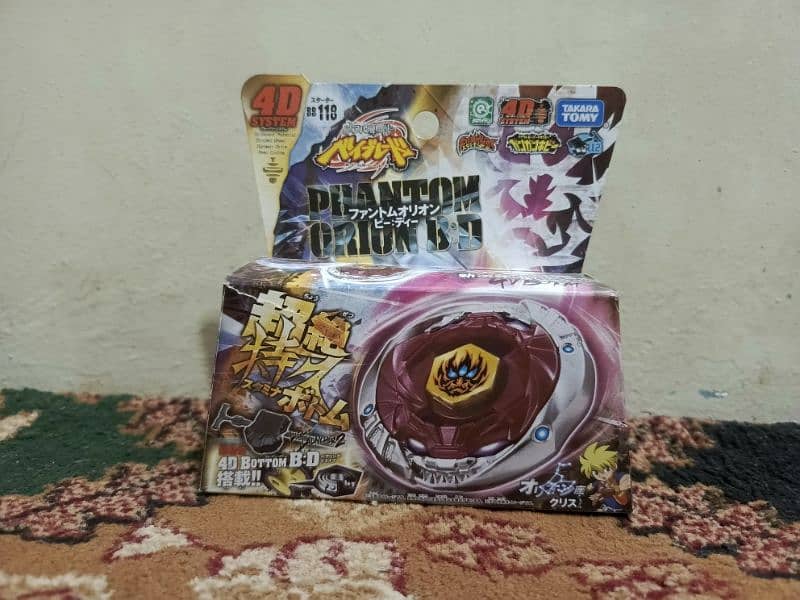 ORIGINAL TAKARA TOMY BEYBLADES AND LONCHERS 16