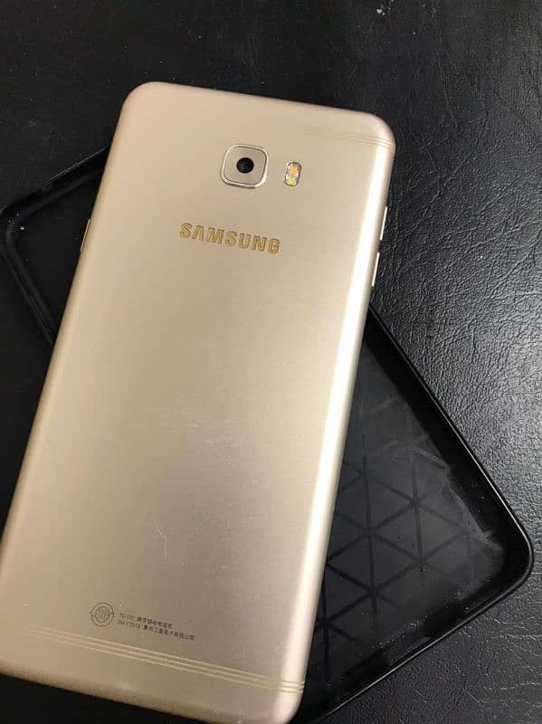 Samsung Galaxy C7 Pro 4/64 l PTA Approved 1