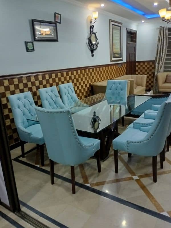 8 Chair dining table, Leather chairs 0