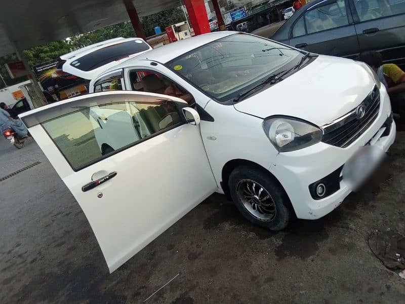 Daihatsu Mira 2015 2