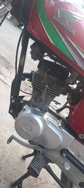 Honda 124 Good condition 3