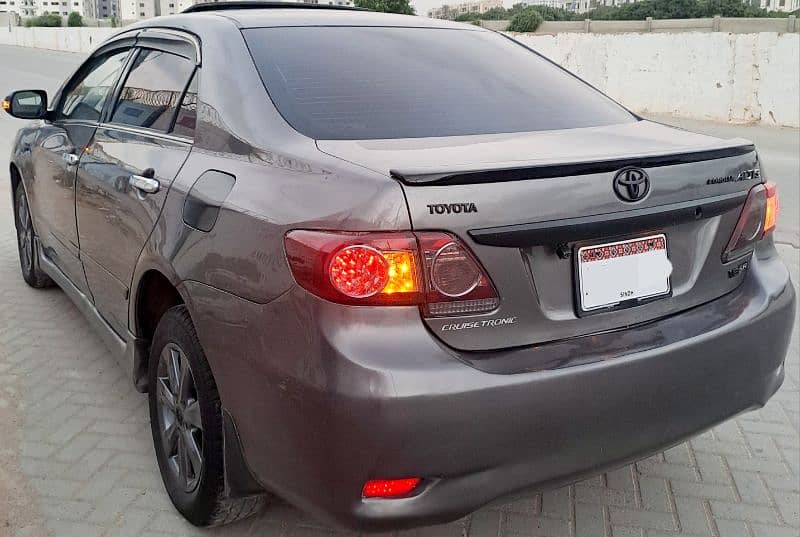 Toyota Corolla Altis SR 2010 in mint condition 9