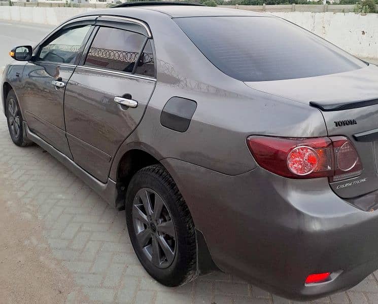 Toyota Corolla Altis SR 2010 in mint condition 10