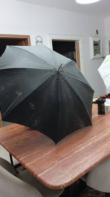 4 OUTDOOR UMBRELLA 2