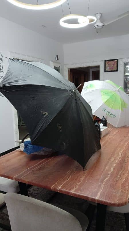 4 OUTDOOR UMBRELLA 3