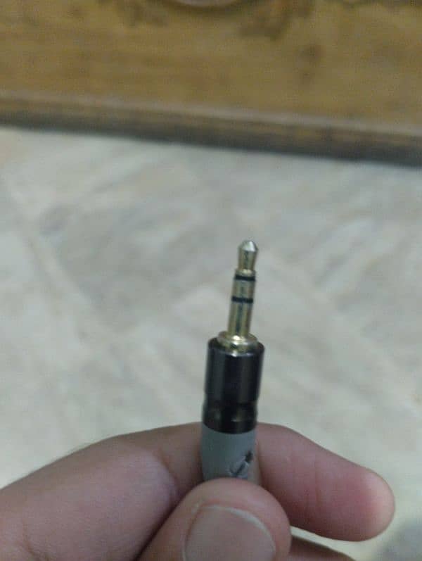 3.5mm aux cord 0