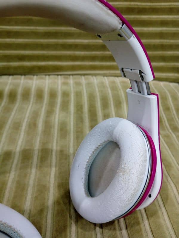 Beats by Dre Dre  original headphones with wire 3