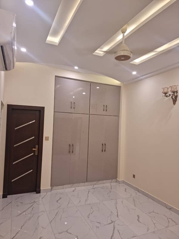 8 mrle house available for sale faisal town 6