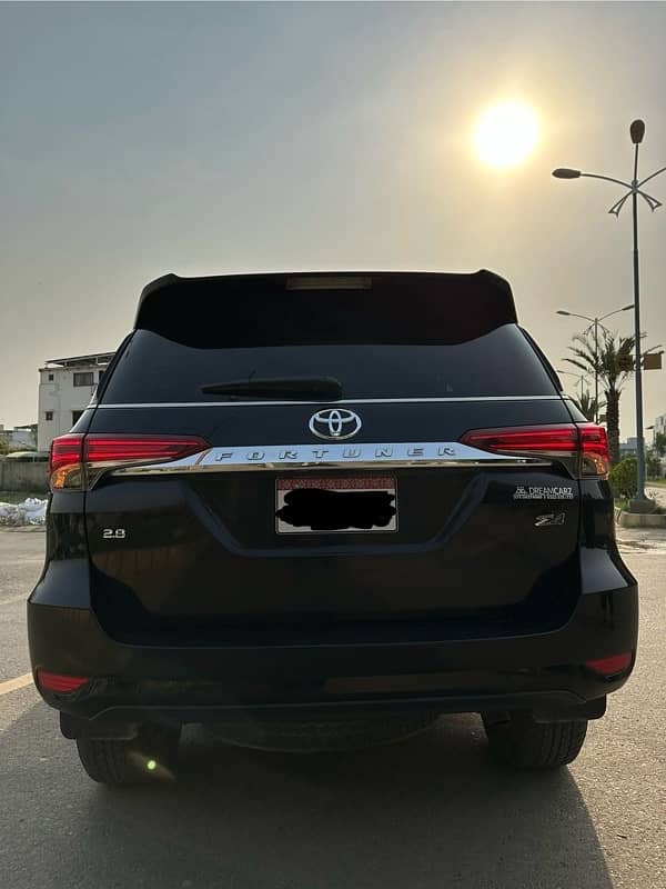 Toyota Fortuner Sigma 2021 4