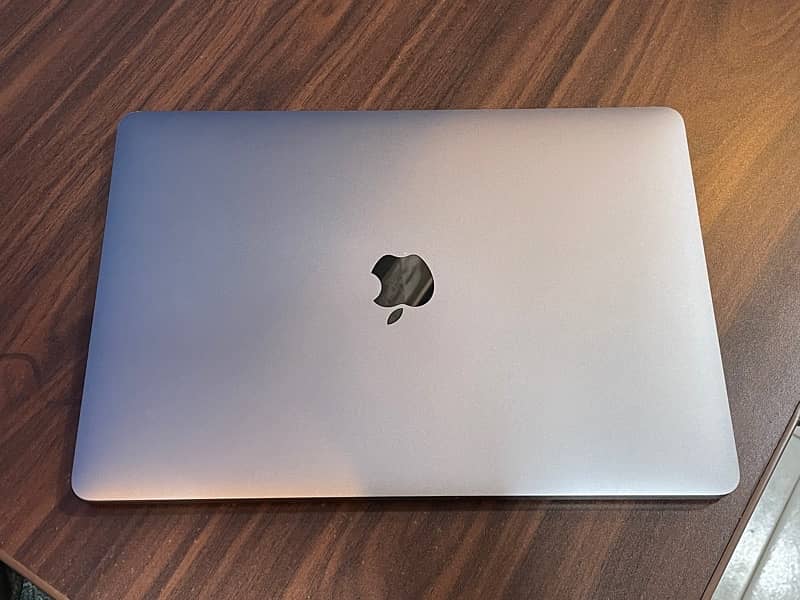 MacBook Pro 2016 1