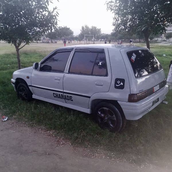 Daihatsu Charade 1988 3