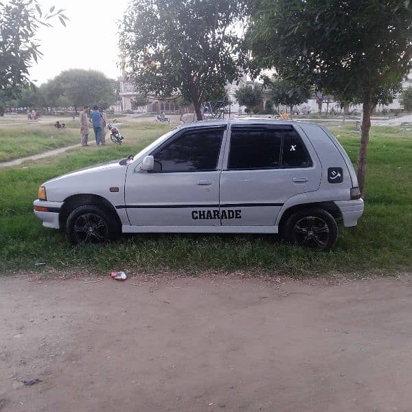 Daihatsu Charade 1988 4