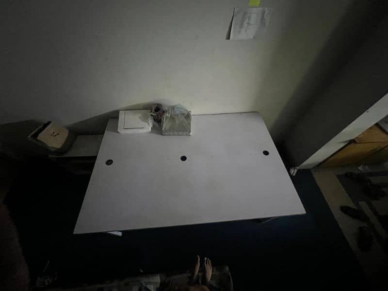 Office Table 6x4 feet condition 9/10 0