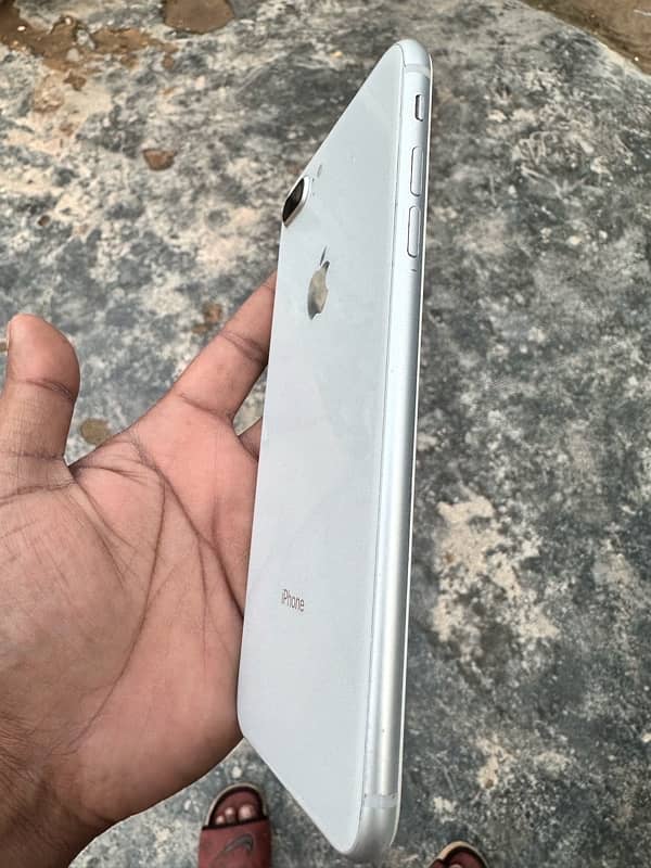 iPhone 8 plus 64 gb non pta 4