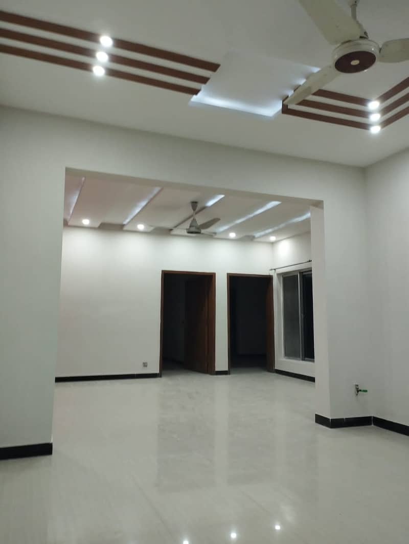 Upper Portion for Rent in E-11/1 MPCHS Islamabad 3