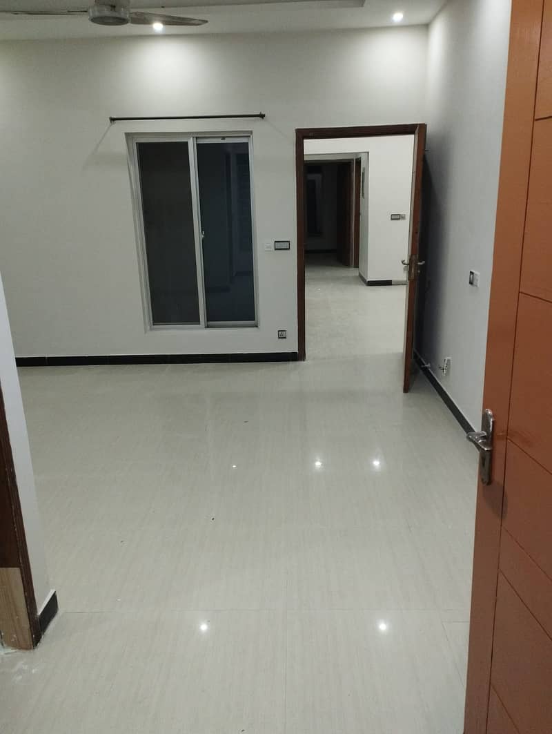 Upper Portion for Rent in E-11/1 MPCHS Islamabad 7