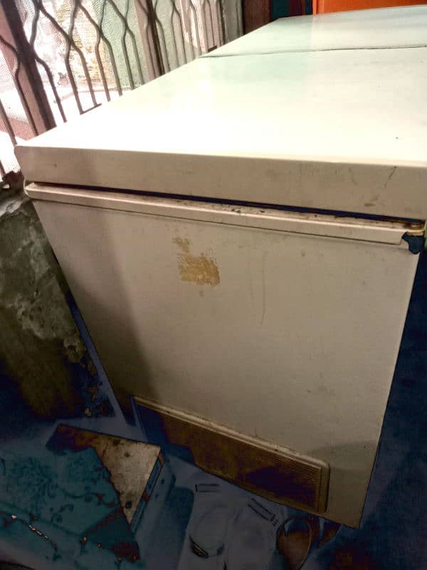 Deep freezer for sale 2