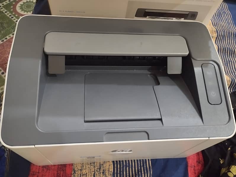 HP LaserJet 107W Black & White Wireless Printer (Connect With Mobile) 0