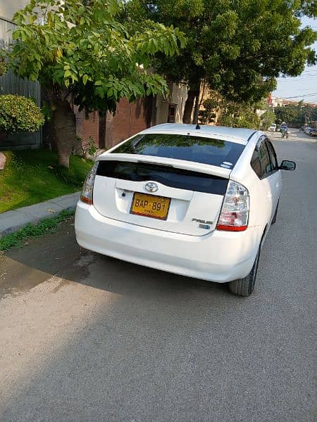 Toyota Prius 2010 3