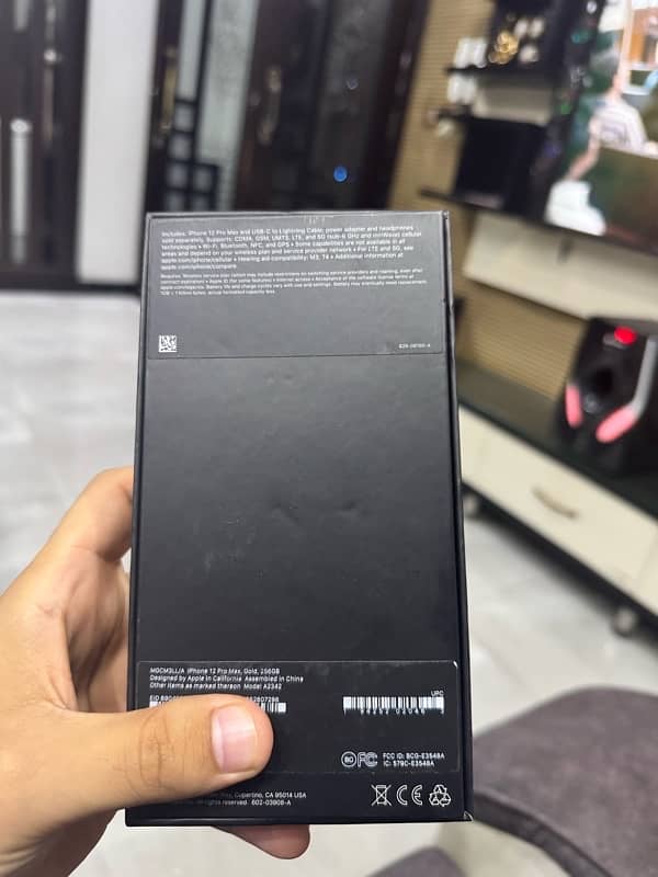 iphone 12 pro max 256GB PTA Approved 3