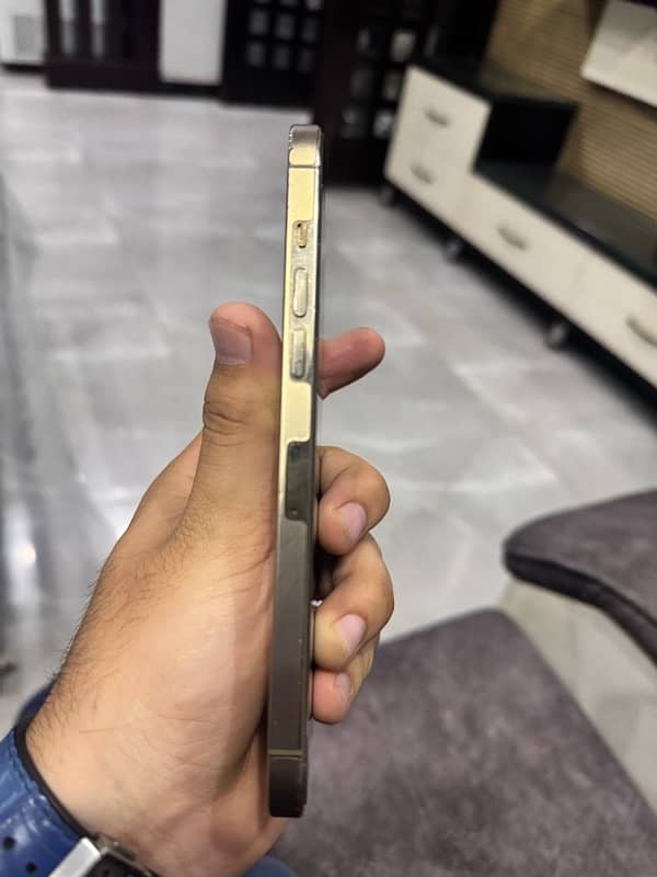 iphone 12 pro max 256GB PTA Approved 6