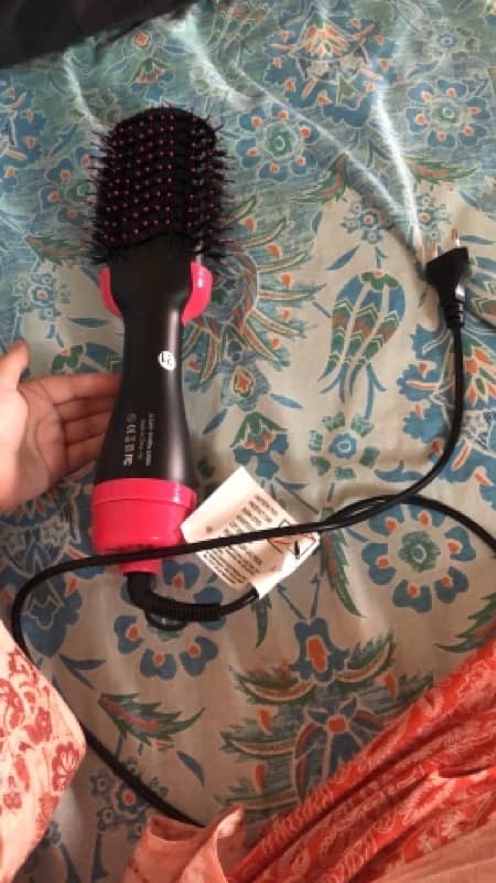 Hair & Blow Dryer Brush 0