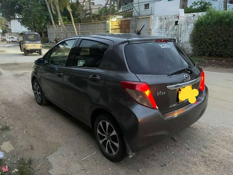 Toyota Vitz 2013 4