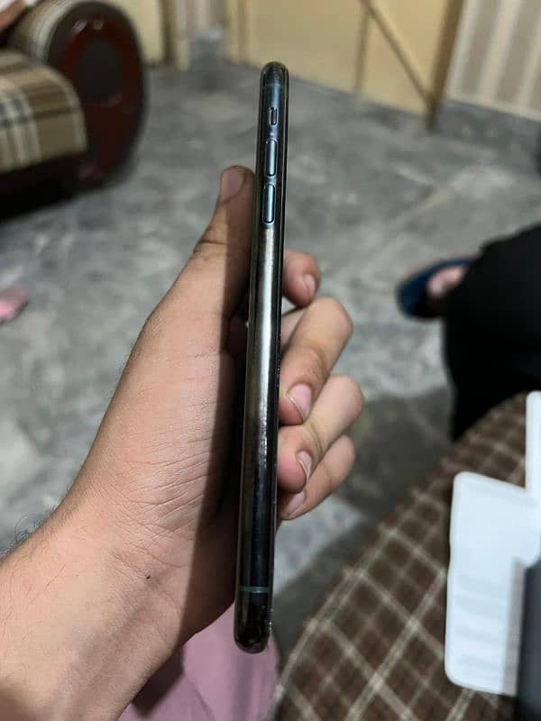 Iphone 11 Pro Max PTA APPROVED 256 GB 6