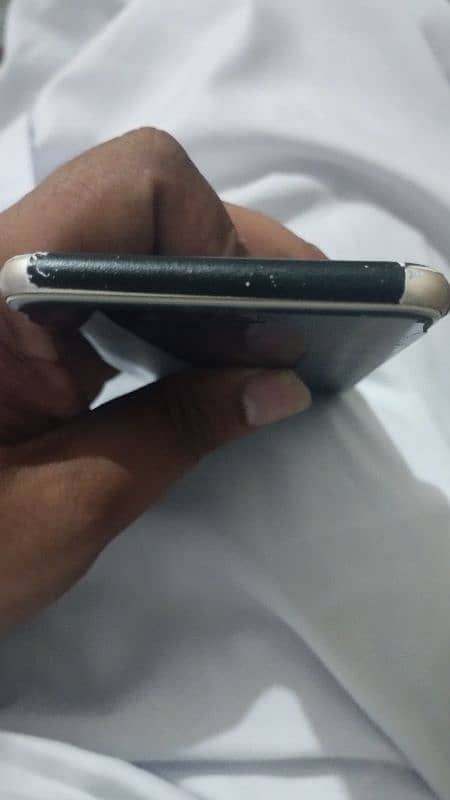 iPhone 7 128gb non Pta 3