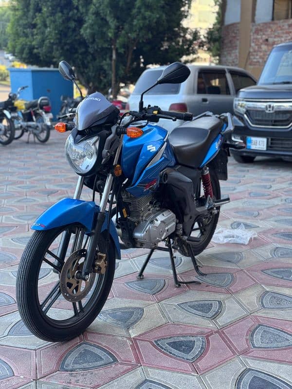 Suzuki GSX 125 1