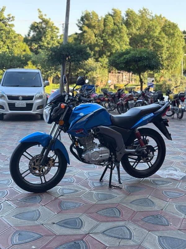 Suzuki GSX 125 2