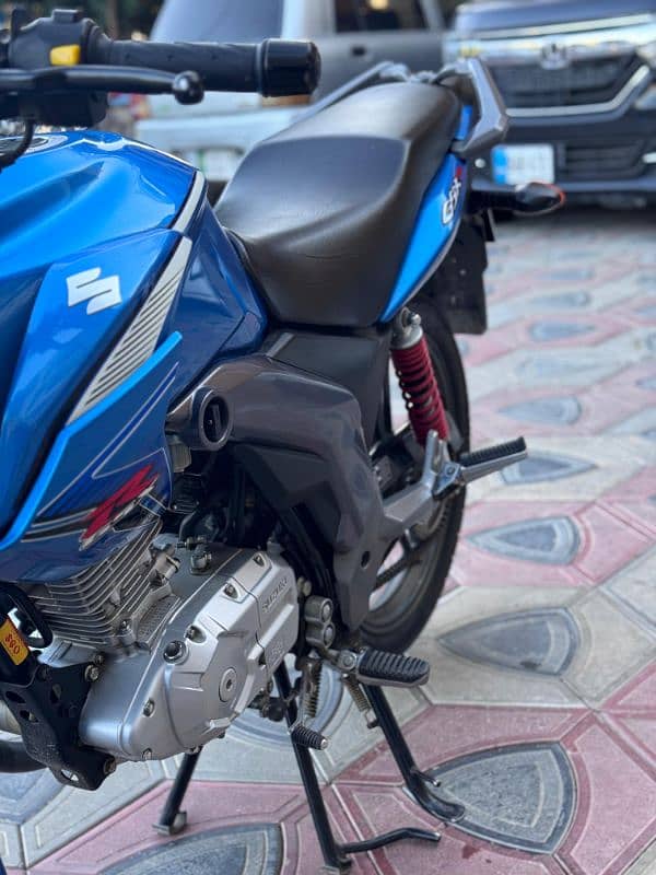 Suzuki GSX 125 5