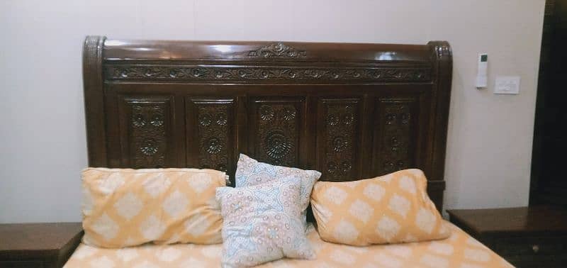 wooden bed , chiniyote with accesories for sale 5