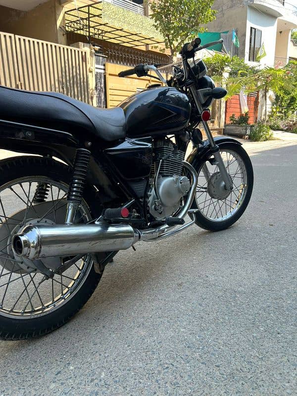 Suzuki gs150 3