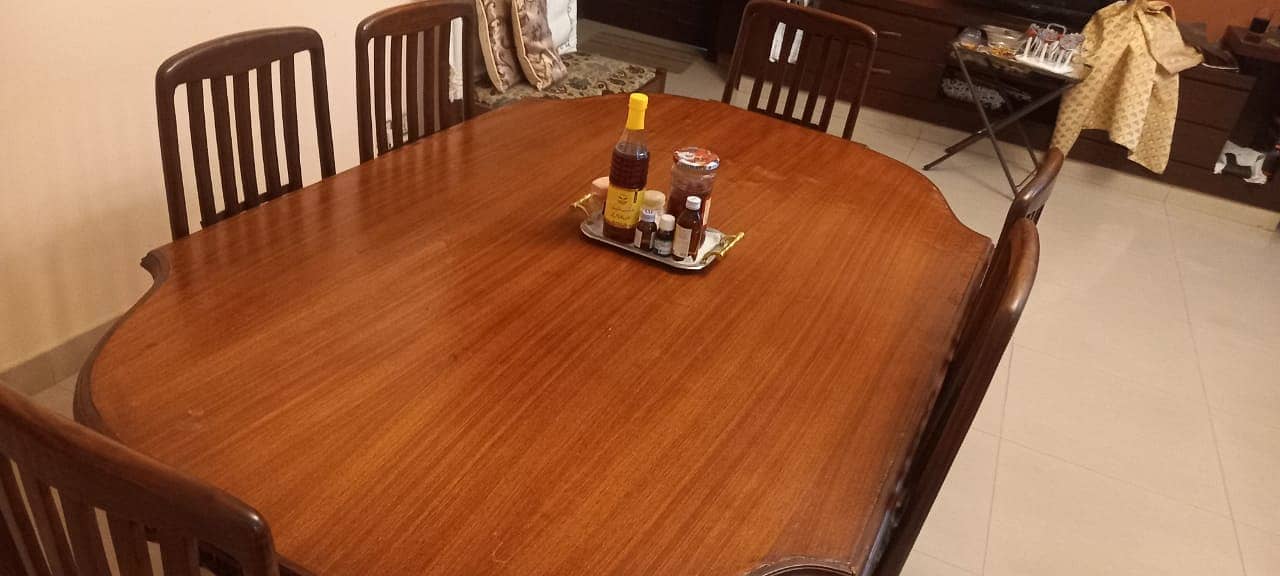 Dinning Table with 8 chairs 2