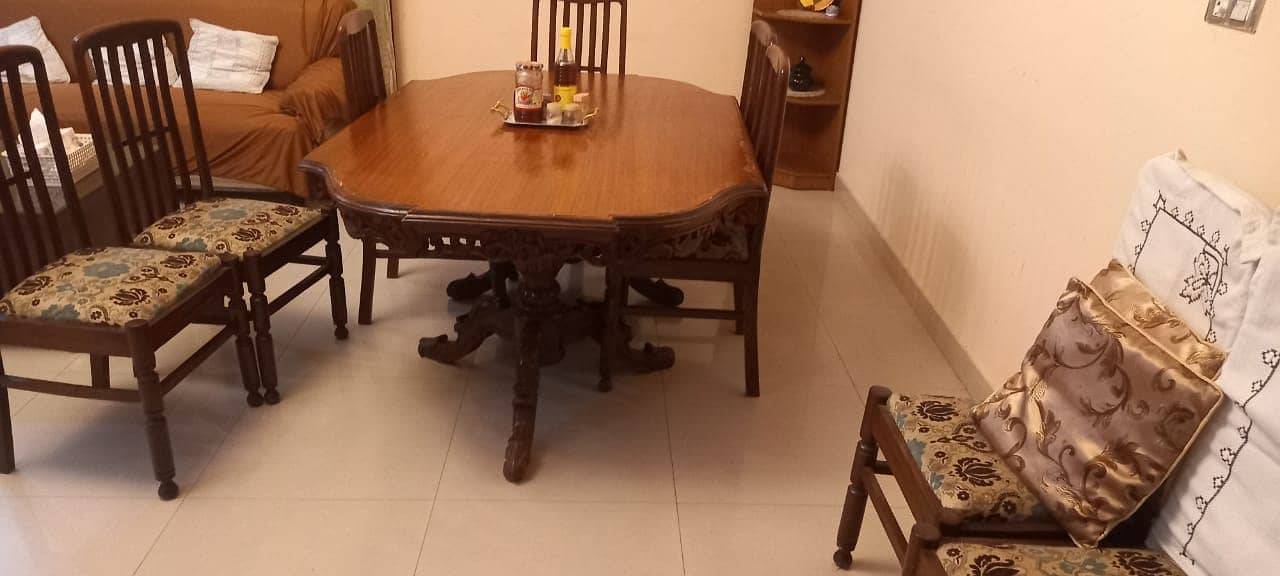 Dinning Table with 8 chairs 4