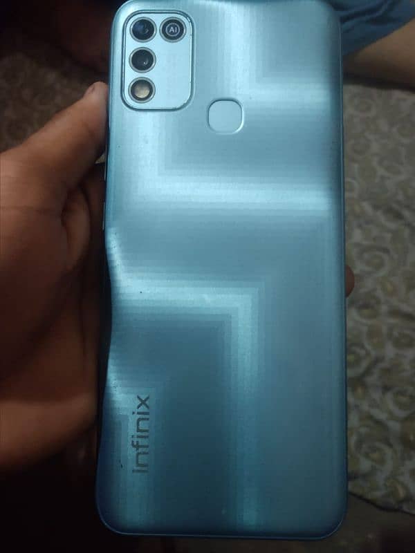 Infinix hot 10 4gb 64 1