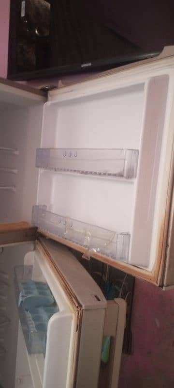 Haier fridge Geniune condition 3