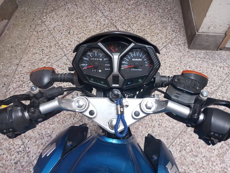 Suzuki 125 brand New Condition 4