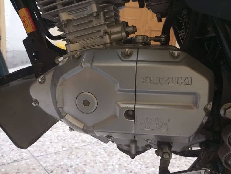 Suzuki 125 brand New Condition 9