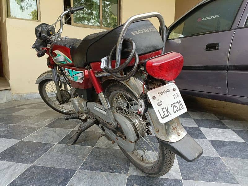 Honda CD 70 Model 2014 in an eminent condition. 1