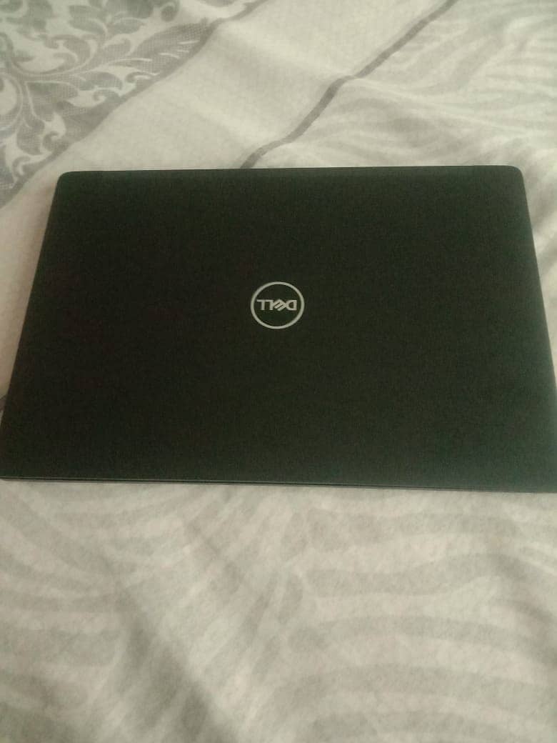 Dell  latitude 7390 i5 8th Genration 4