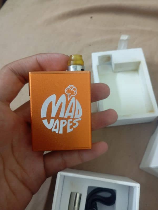 Madvapes Smoke Kit with 2 Coils and Complete Box | Vape | 4