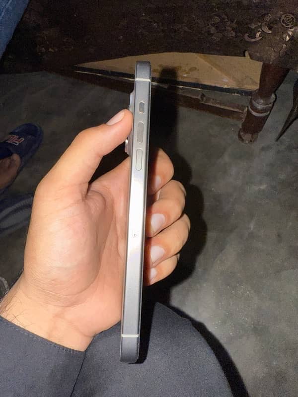 iphone 15 pro mex 256GB 4