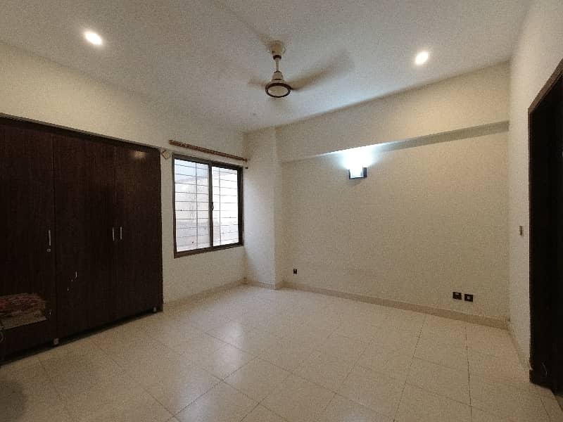 Three Bed Flat Available For Sale At Ivnestor Rate In Dha Phase 2 Islamabad. 5