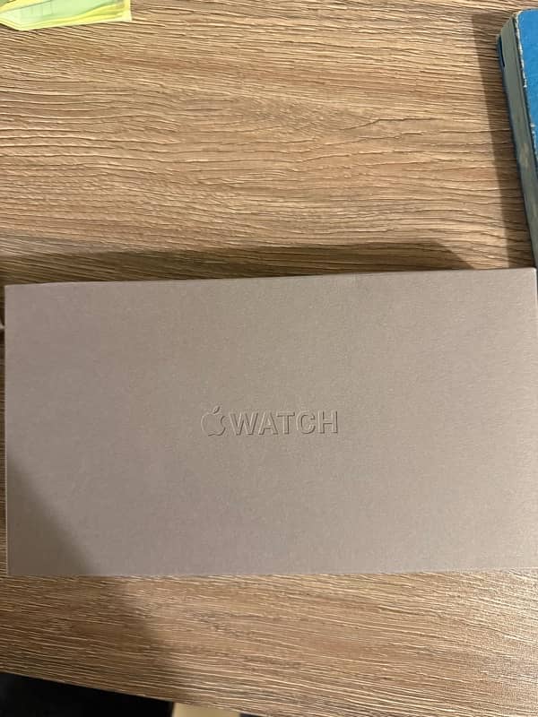 apple watch ultra 2 black titanium 0