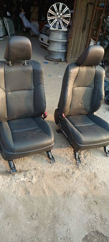 prado seats|leather seats|electric seats 0