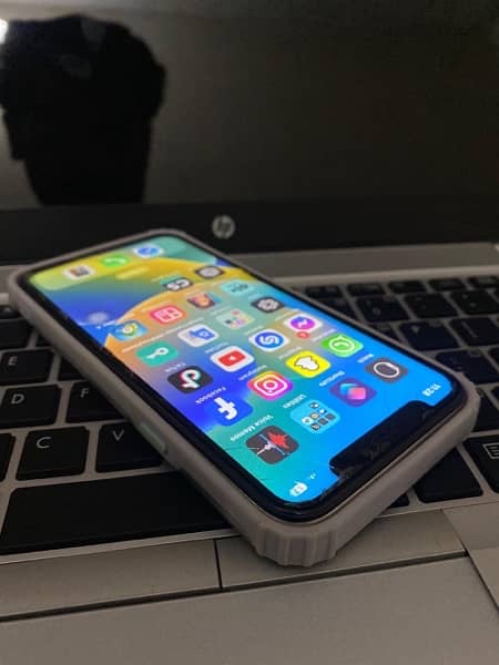 Iphone X 256 (Converted Xs-Max) Exchnge with bypass  XR, 11 or others 10