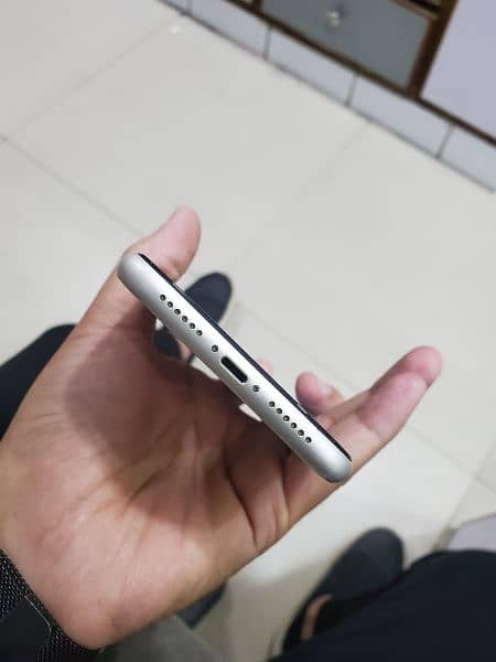 Iphone 11 64 gb jv non pta 7